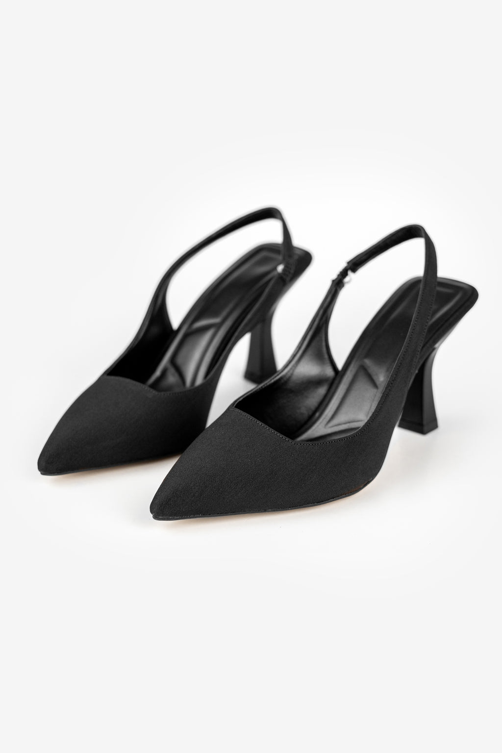 BONO 809 — Siyah Stiletto